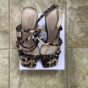TOP Moda Women's Strappy Leopard Heels